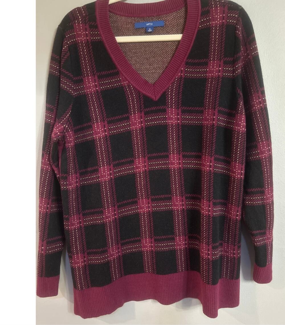 Women's Plaid Sweater XL Purple Black Preppy Dark Academia Collegiate Heritage